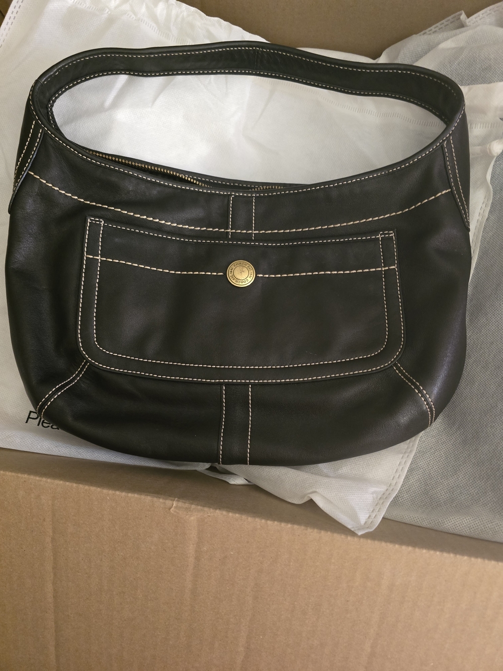 Coach Black Leather Shoulder Bag with Contrast Stitching - Picture 1 of 5